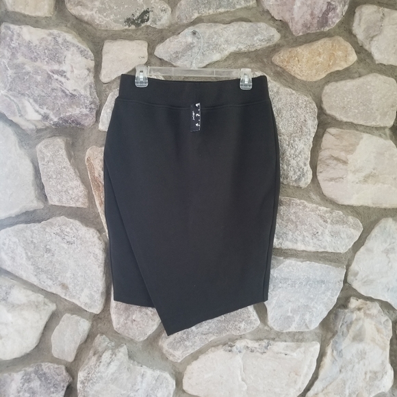 424 Fifth Lord & Taylor Asymetrical Hem skirt M - Picture 3 of 8